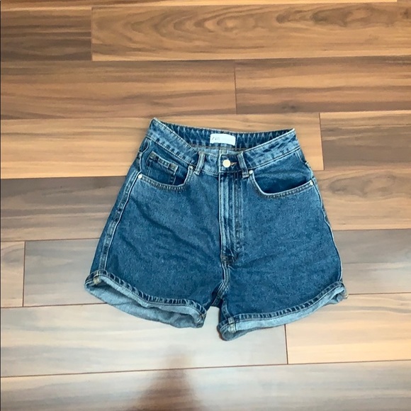 Zara Pants - Zara mom jean shorts